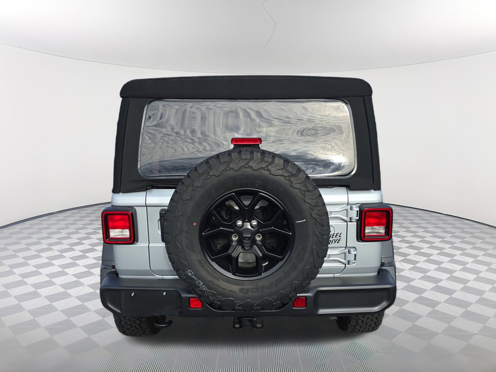 Used 2024 Jeep Wrangler Willys image 7