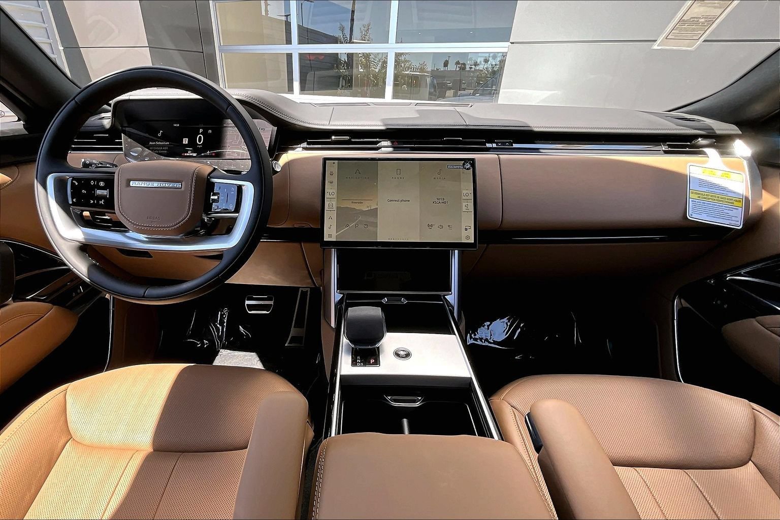 New 2026 Land Rover Range Rover Long Wheelbase SE AWD/4WD image 5