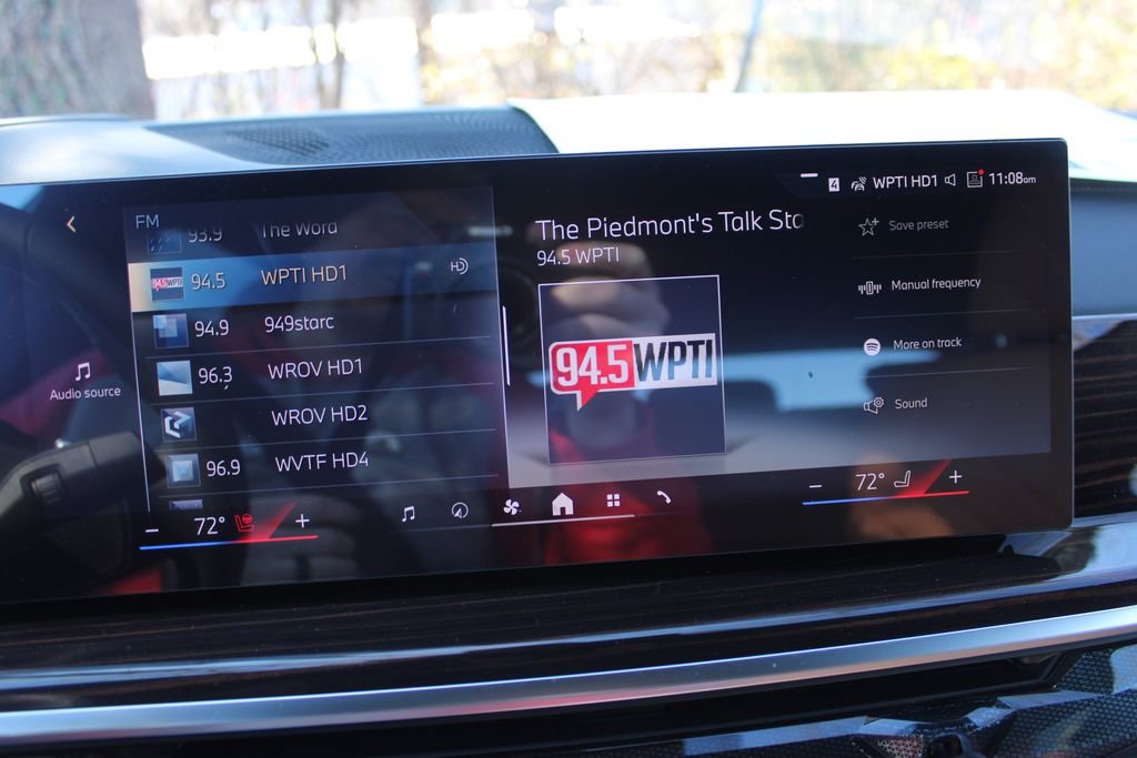 New 2026 BMW X5 xDrive50e w/ Climate Comfort Package image 17