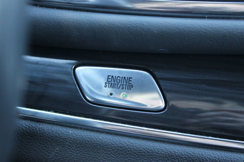 Used 2024 Buick Enclave Premium image 43