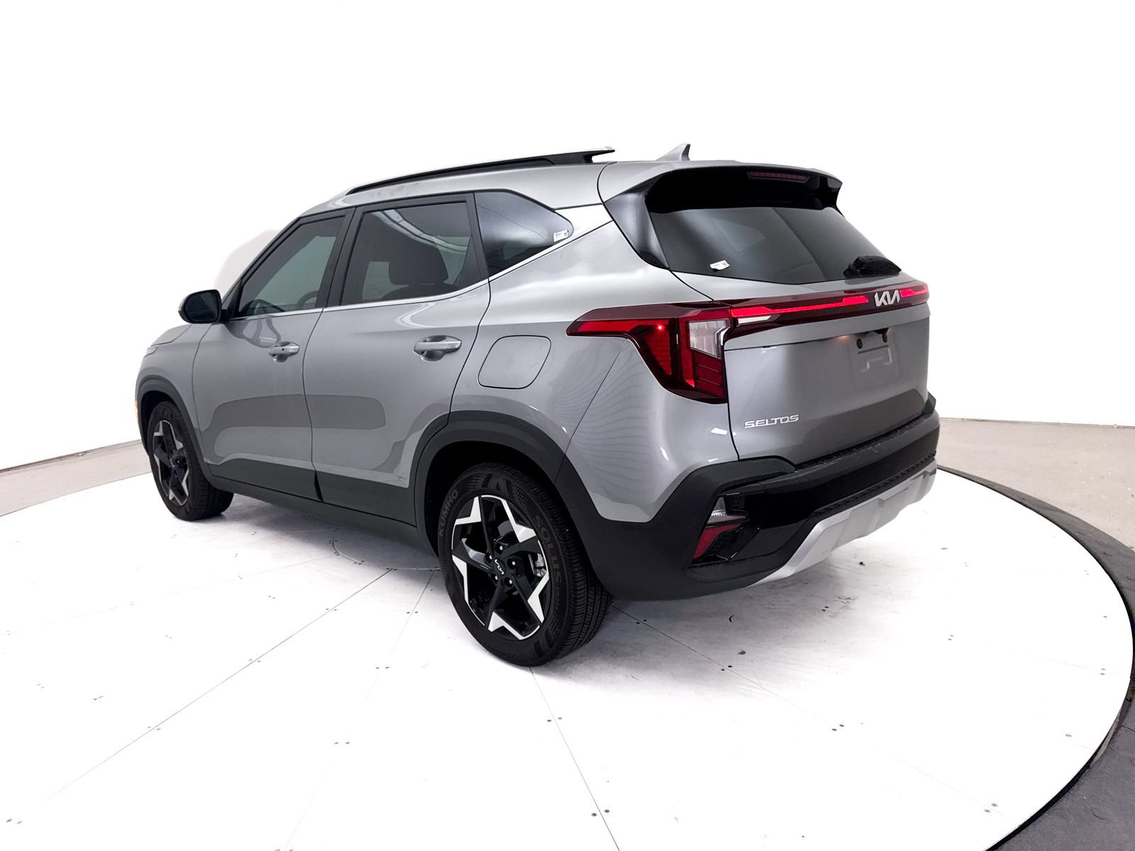 Certified 2024 Kia Seltos EX FWD image 15