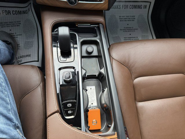 Used 2024 Volvo XC90 B5 Plus w/ Protection Package Premier image 21