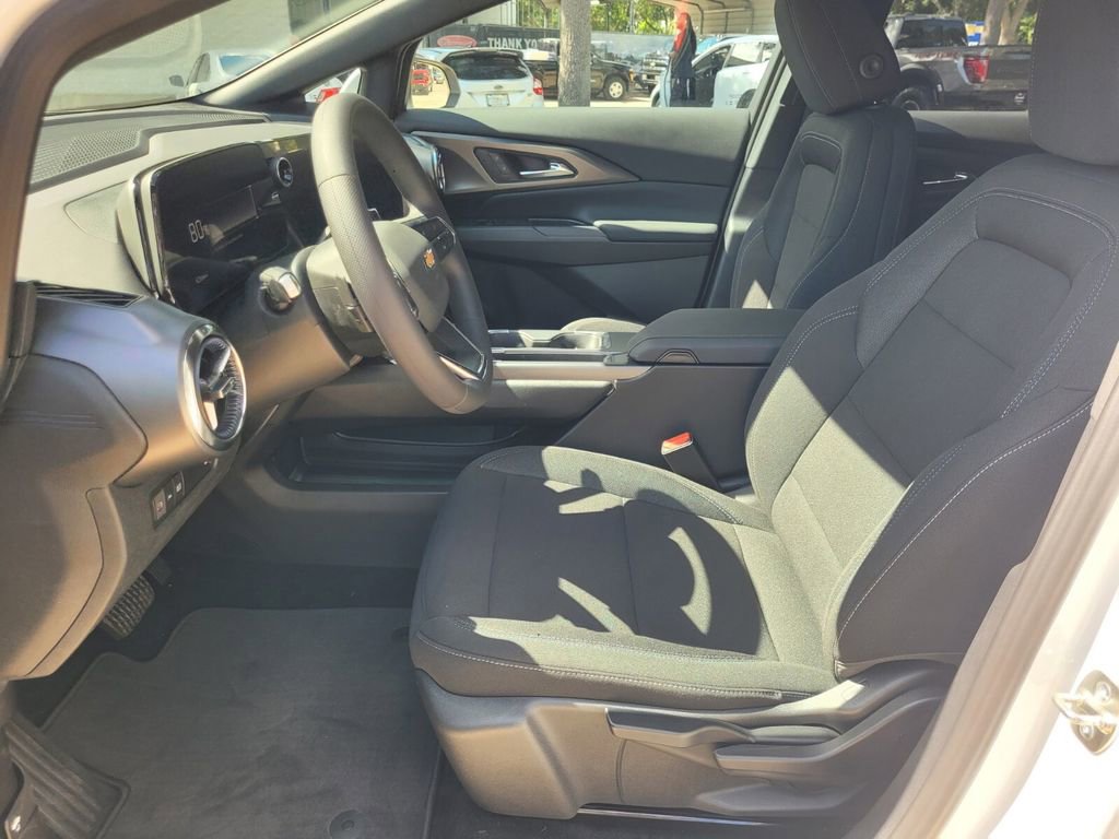 New 2026 Chevrolet Equinox EV LT FWD image 24