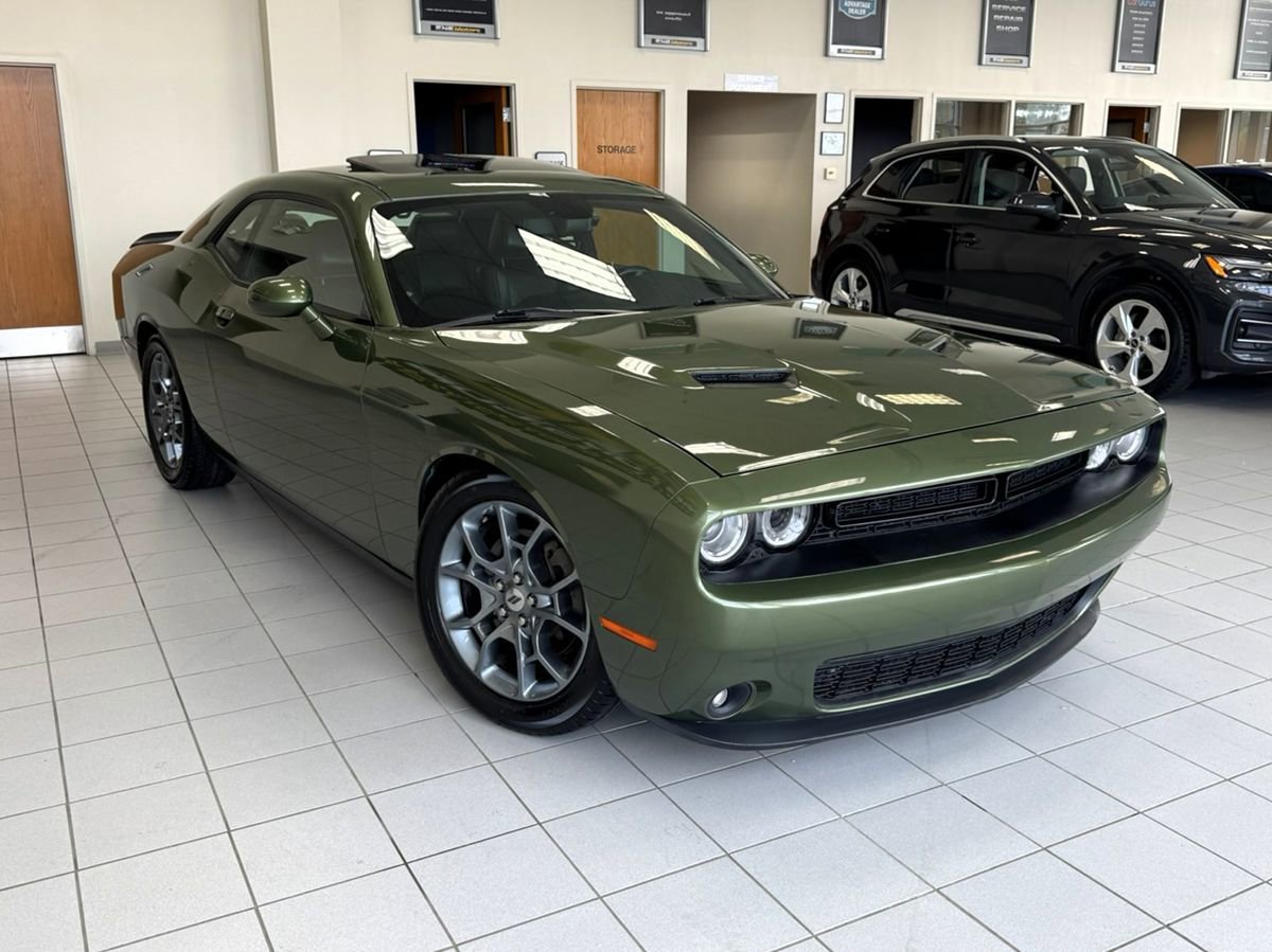 Used 2018 Dodge Challenger GT w/ Blacktop Package AWD/4WD image 9
