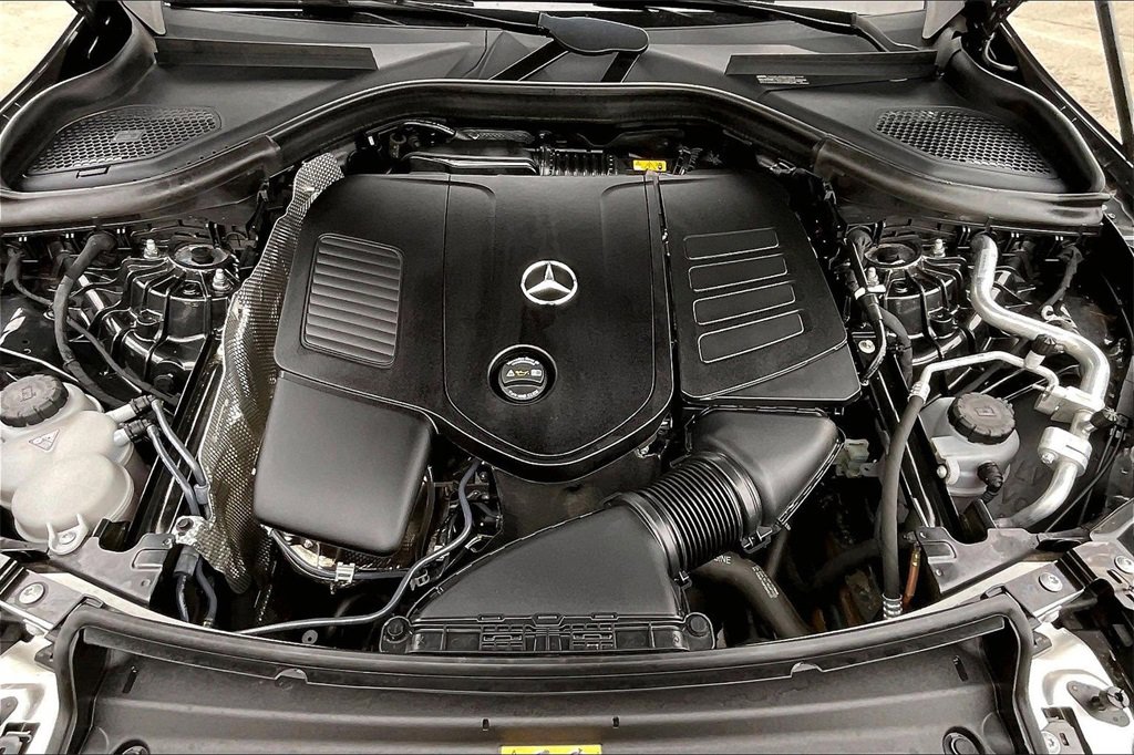 Used 2023 Mercedes-Benz GLC 300 4MATIC image 29