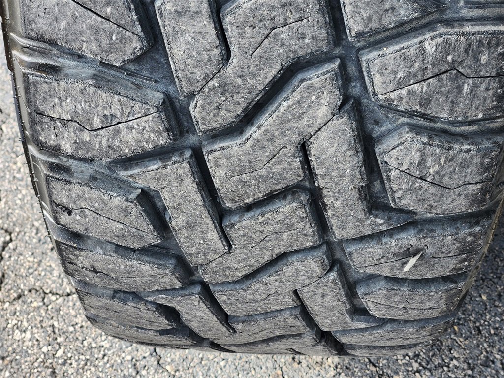 Used 2022 RAM 1500 Laramie w/ Sport Appearance Package image 11