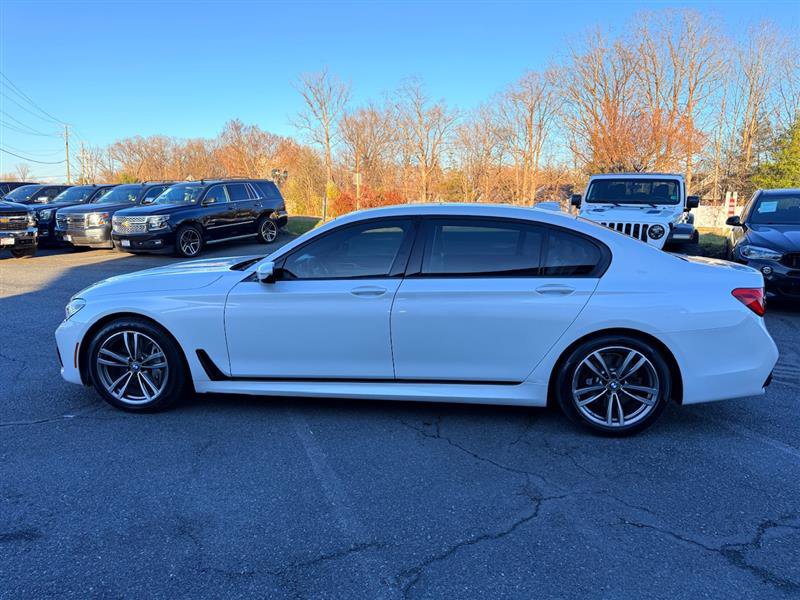 Used 2018 BMW 750i image 6