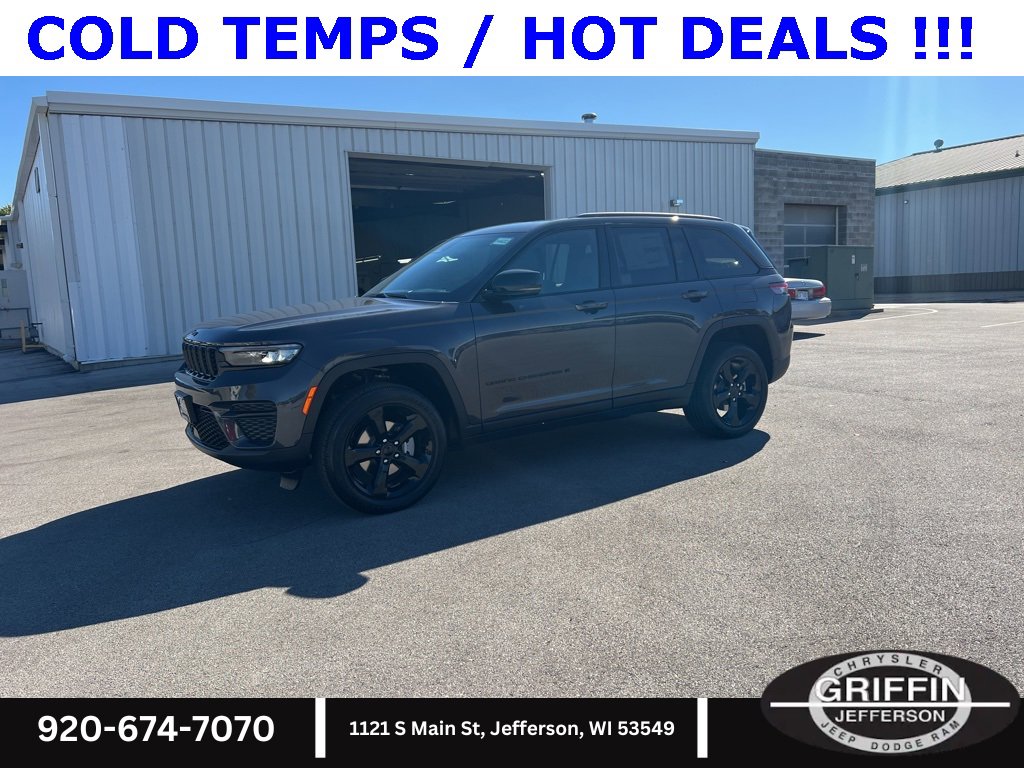 New 2025 Jeep Grand Cherokee Altitude image 1