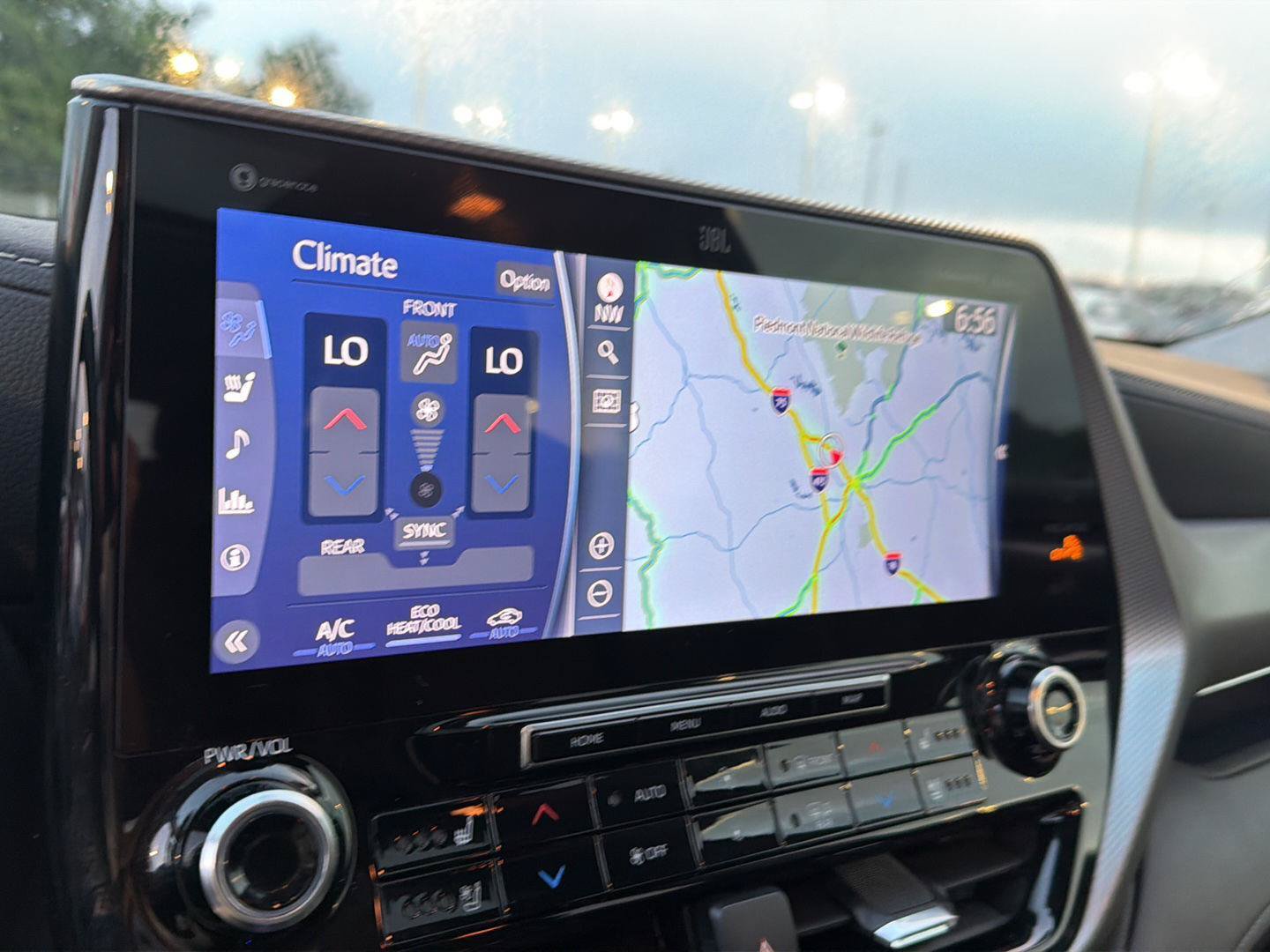 Used 2022 Toyota Highlander Platinum FWD image 27