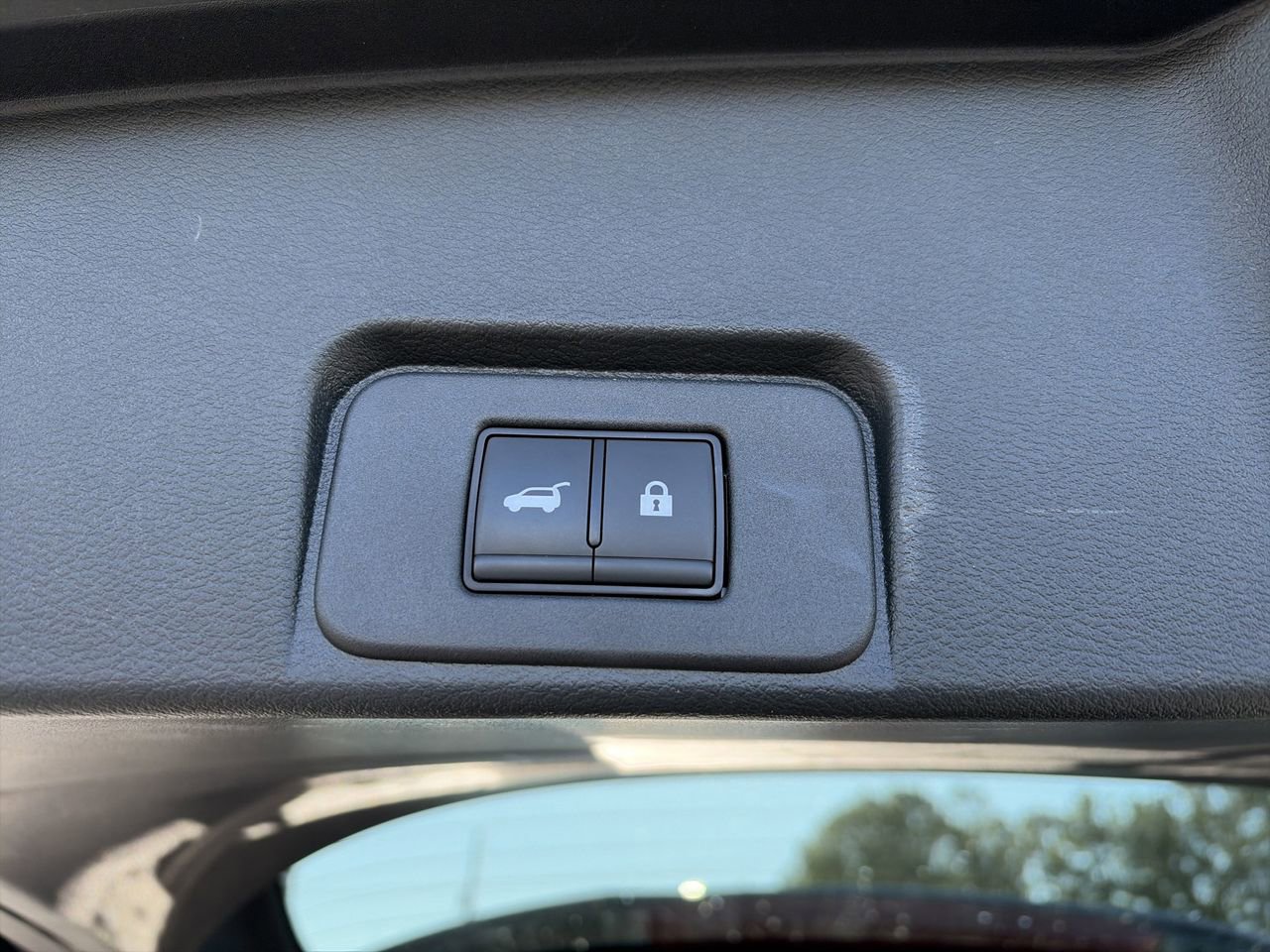 Certified 2023 Nissan Rogue Platinum w/ Platinum Premium Package image 12