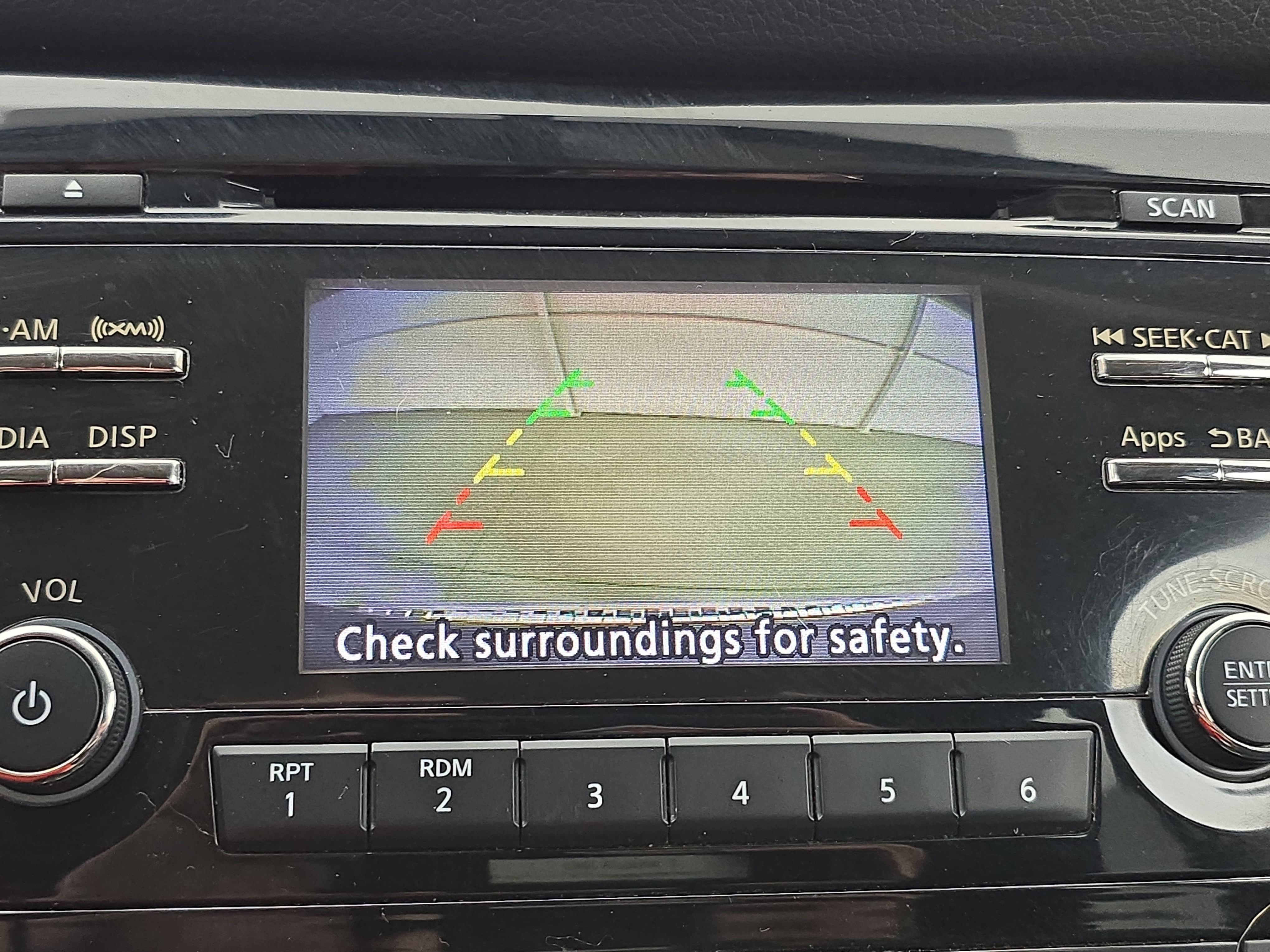 Used 2014 Nissan Rogue SV AWD/4WD image 21