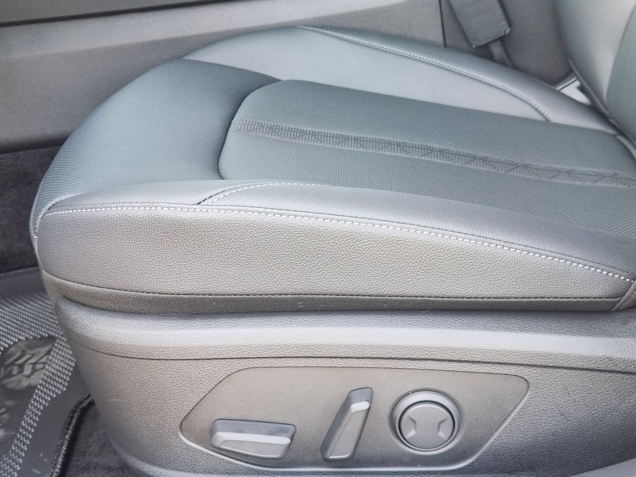 New 2026 Hyundai Sonata Limited FWD image 22