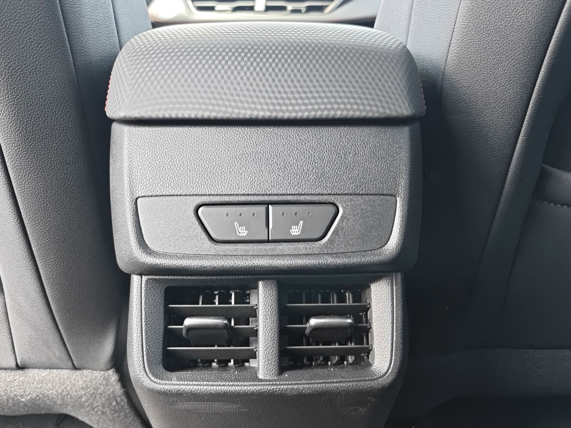 Certified 2025 Chevrolet Equinox RS w/ Safety and Technology Package AWD/4WD image 31