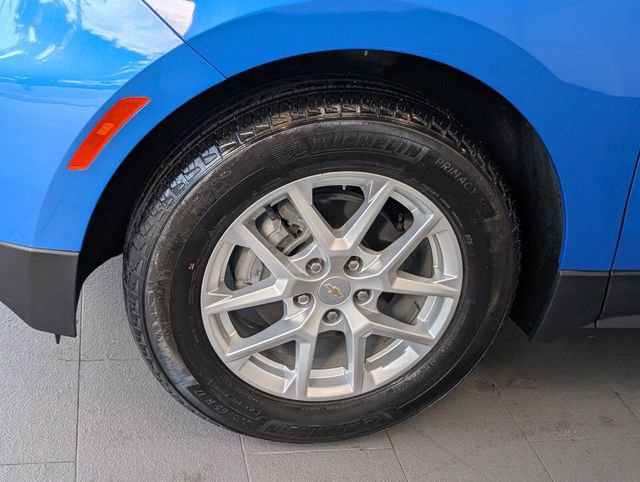 Used 2024 Chevrolet Equinox LS w/ LS Convenience Package FWD image 4