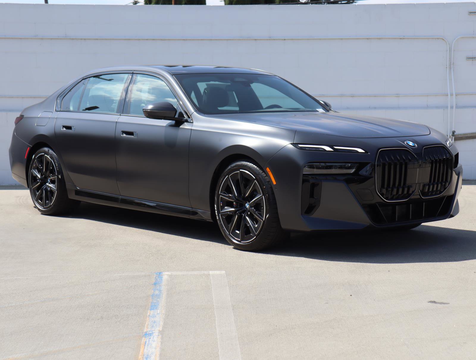 New 2026 BMW 740i w/ Premium Package image 1