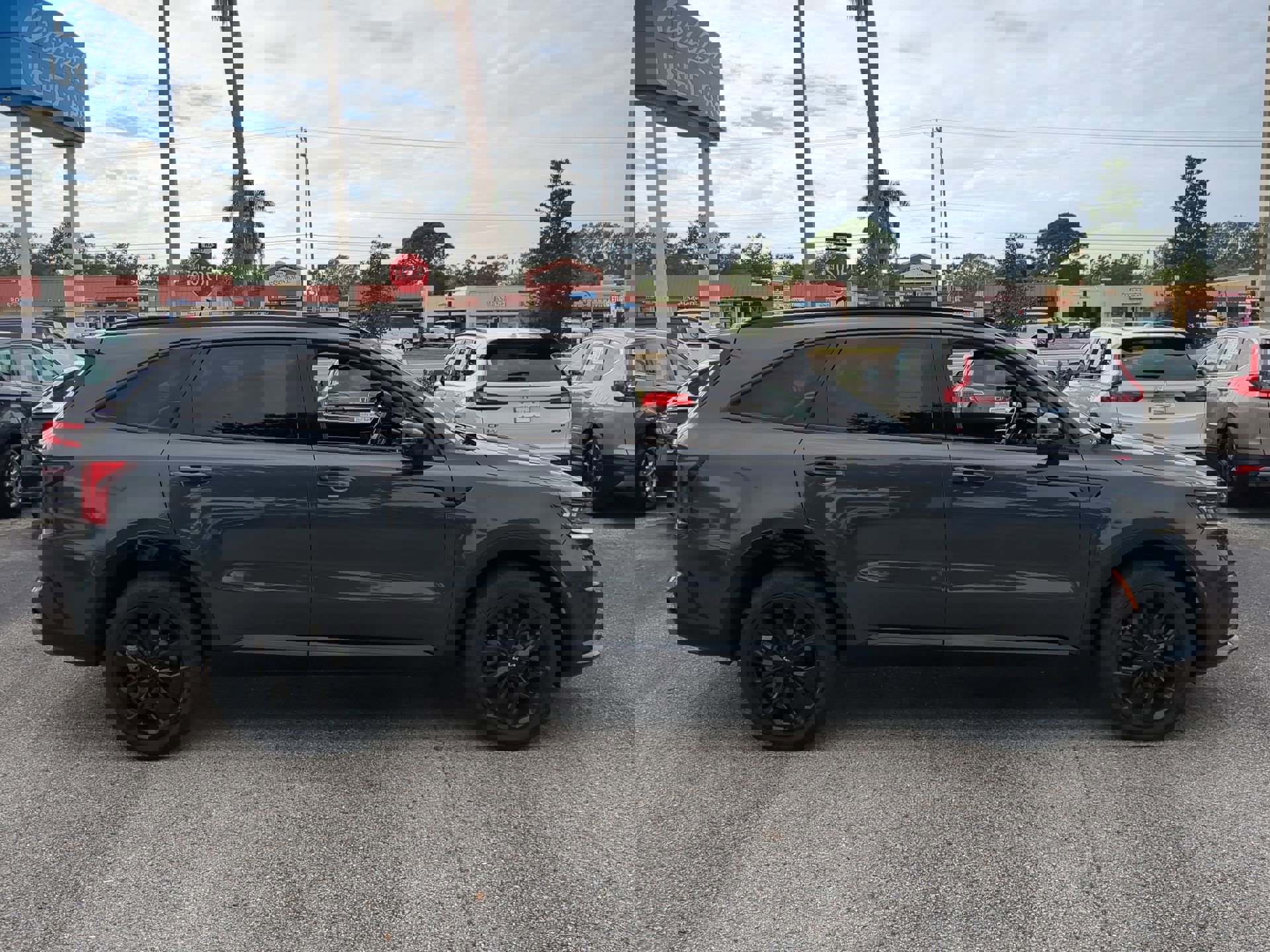 Used 2022 Kia Sorento SX image 5