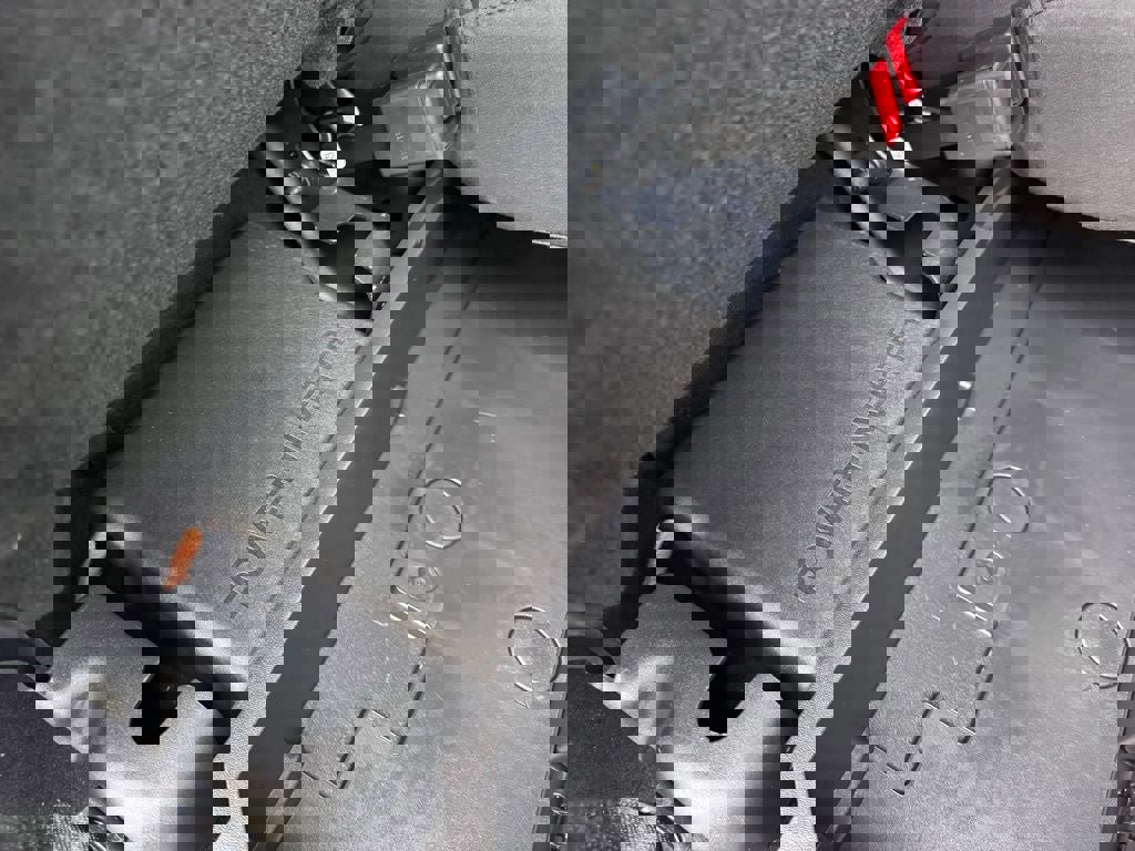 New 2026 Ford F250 Platinum w/ FX4 Off-Road Package AWD/4WD image 32