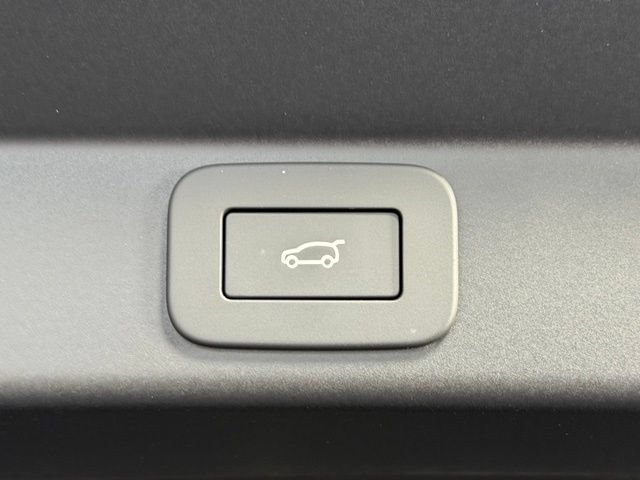 New 2026 Land Rover Range Rover Sport Dynamic SE AWD/4WD image 18
