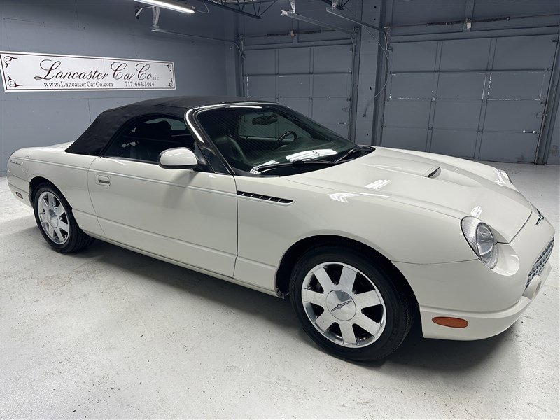 Used 2002 Ford Thunderbird Deluxe image 15