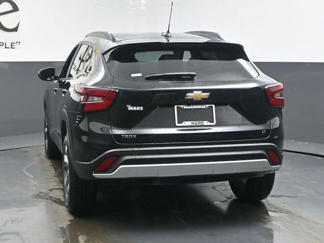 New 2026 Chevrolet Trax LT w/ Driver Confidence Package image 13