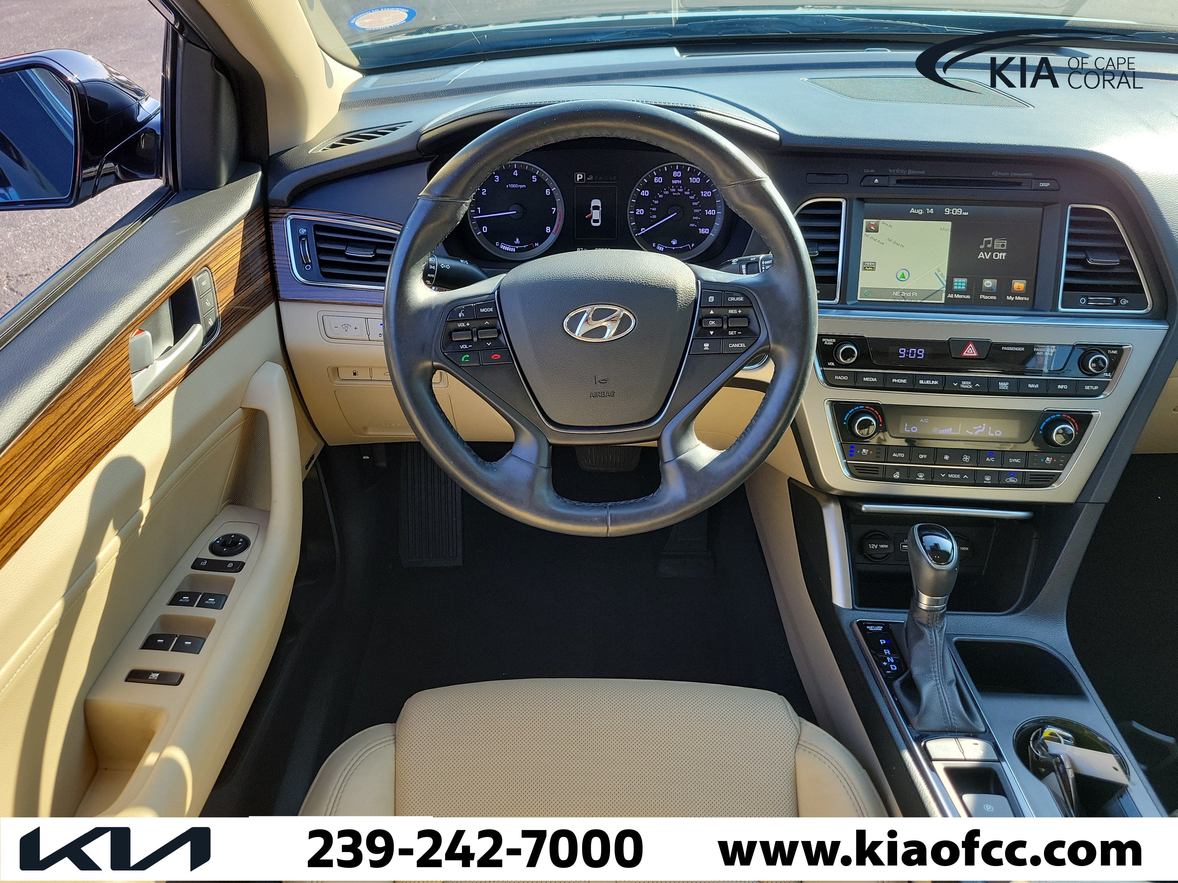 Used 2016 Hyundai Sonata Limited w/ Option Group 04 FWD image 16