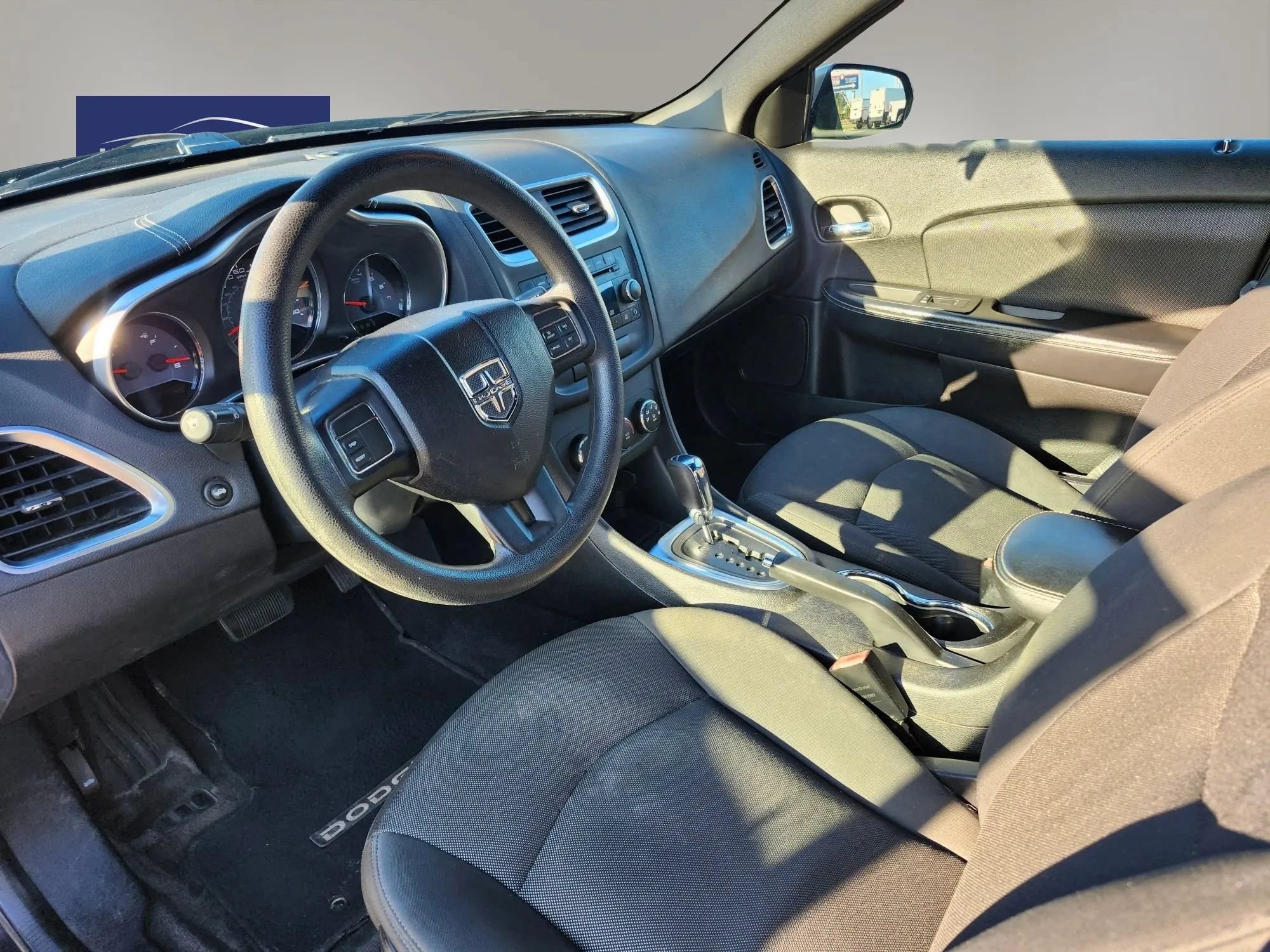 Used 2012 Dodge Avenger SE FWD image 10