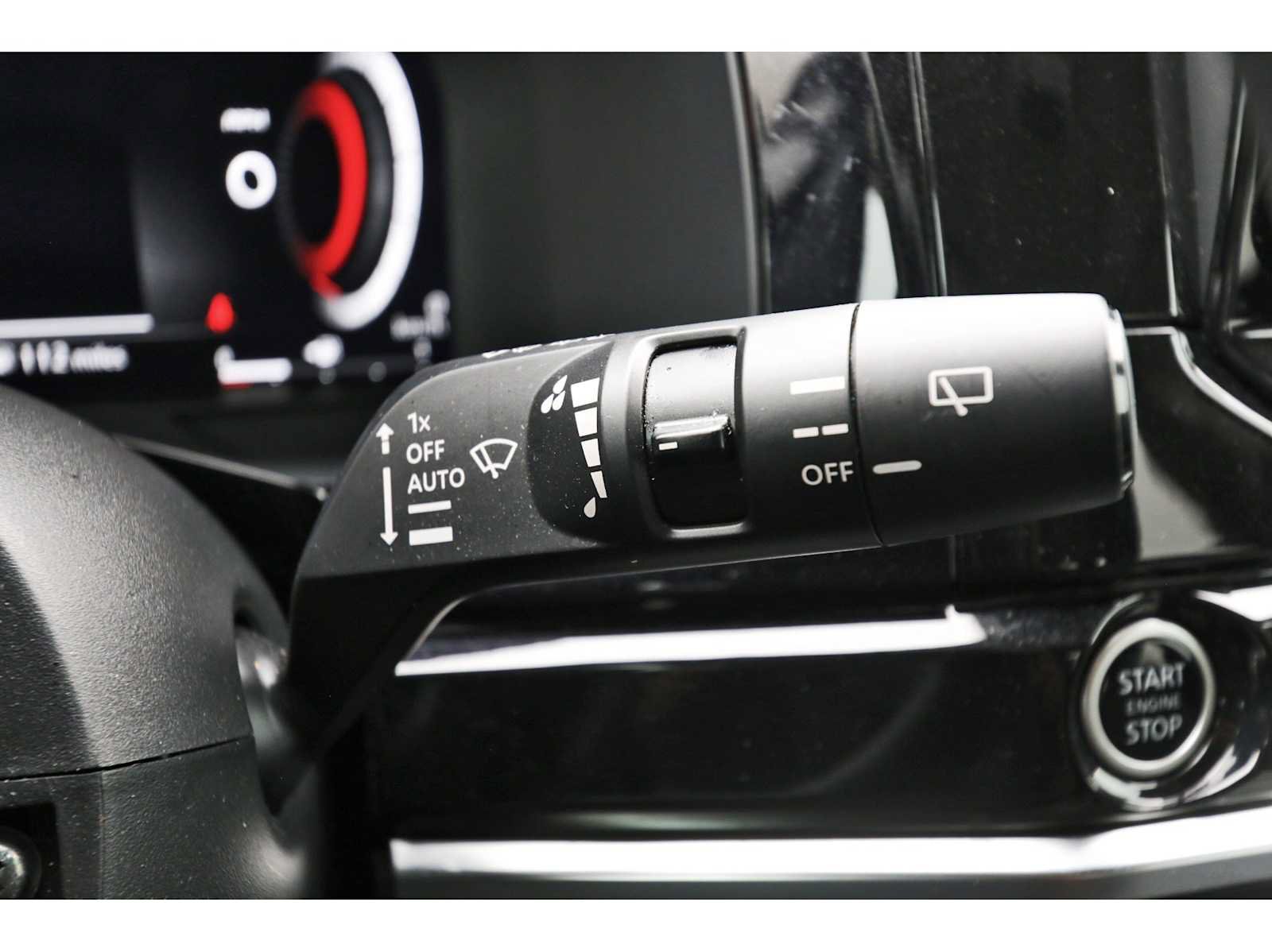 Used 2024 Nissan Pathfinder Platinum FWD image 19