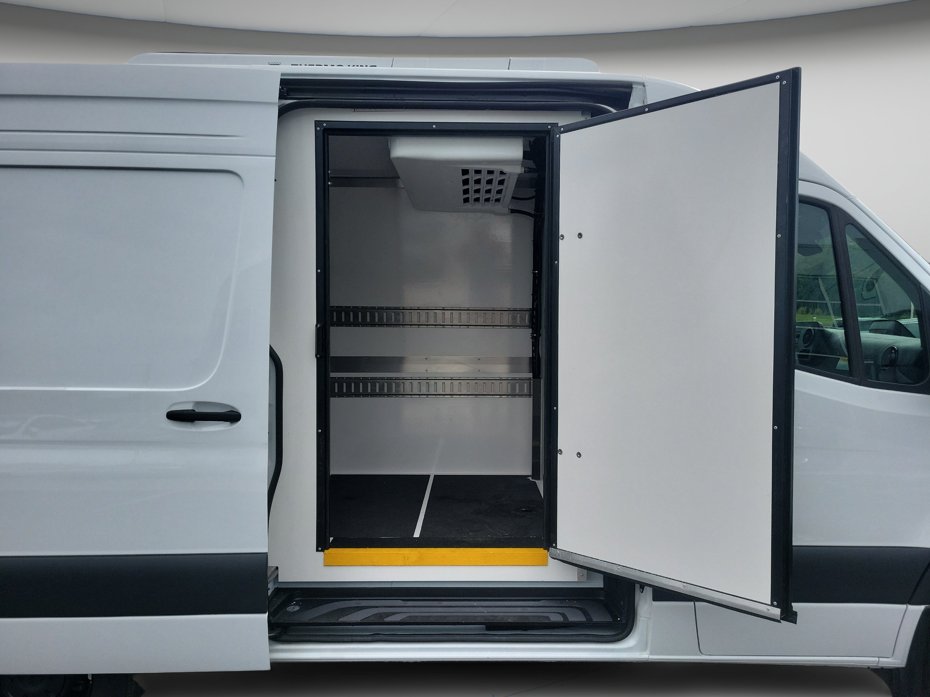 New 2025 Mercedes-Benz Sprinter 2500 image 32