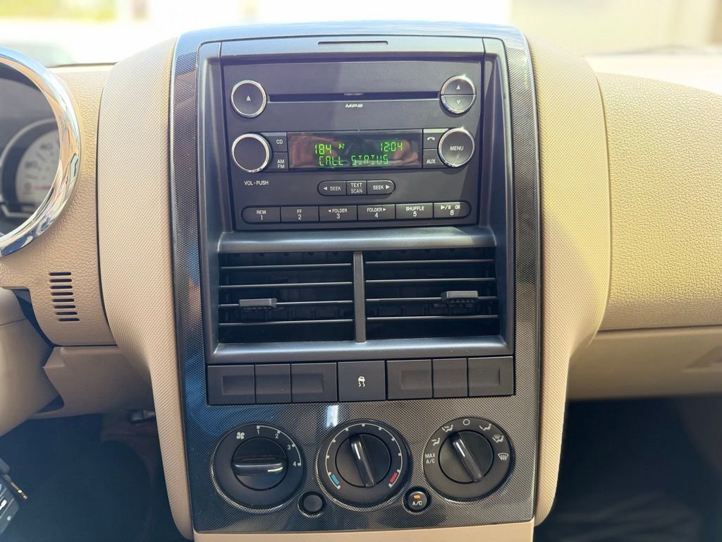 Used 2010 Ford Explorer Sport Trac XLT RWD image 27