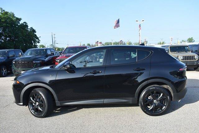 Used 2023 Dodge Hornet GT w/ GT Blacktop Package AWD/4WD image 3
