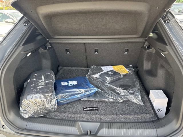 New 2026 Volkswagen ID.4 Pro image 5