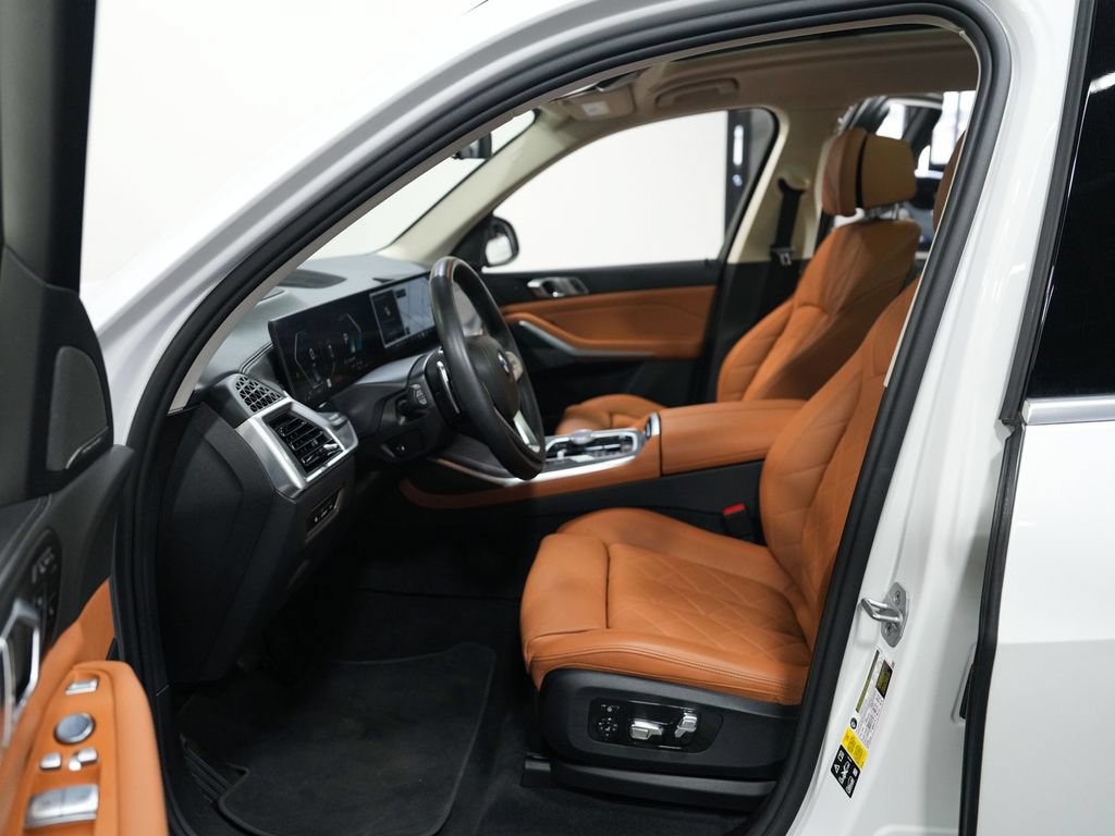 Used 2024 BMW X7 xDrive40i AWD/4WD image 34