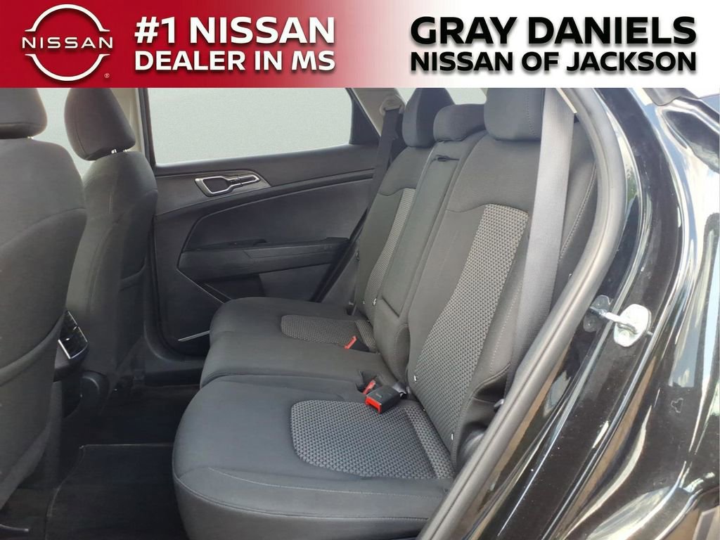 Used 2023 Kia Sportage LX image 26