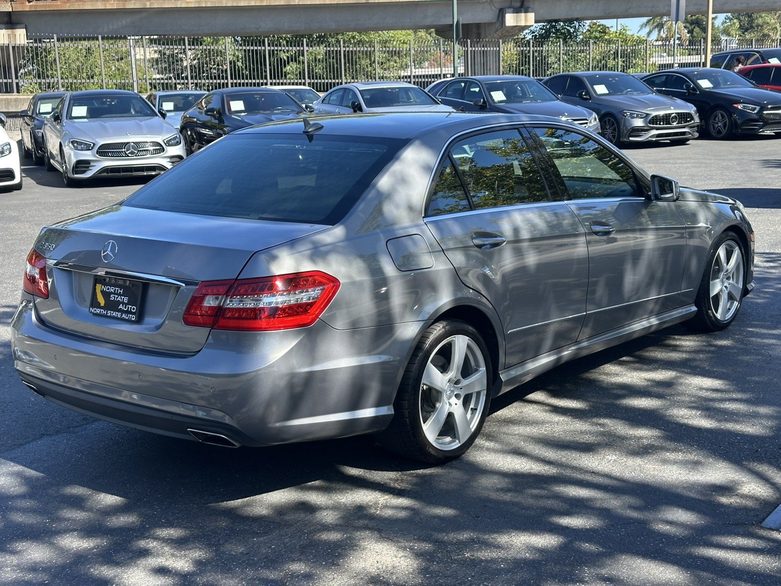 Used 2010 Mercedes-Benz E 350 Sedan image 7