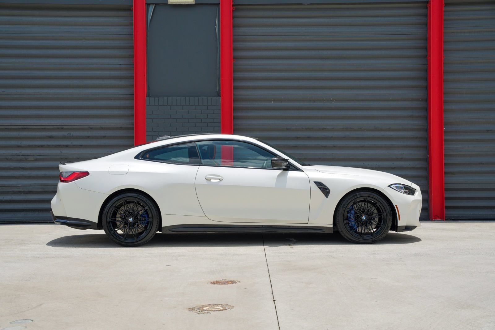 Used 2022 BMW M4 Competition w/ M Carbon Exterior Package RWD image 16