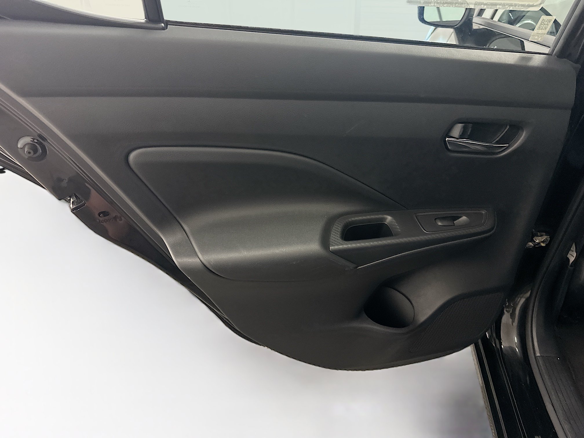 Used 2025 Nissan Versa SV FWD image 26