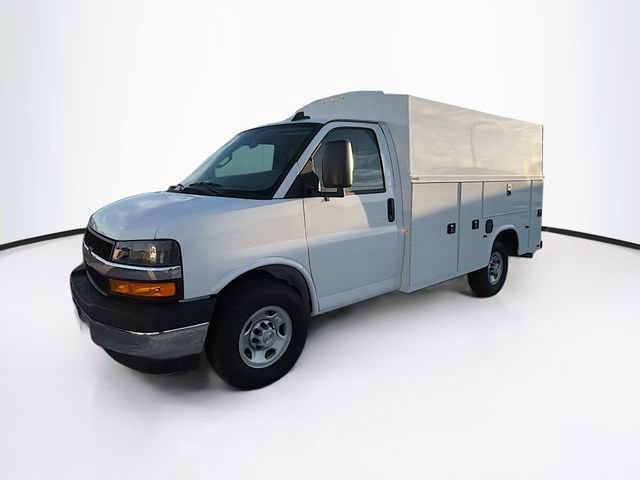New 2025 Chevrolet Express 3500 w/ Power Convenience Package RWD image 3