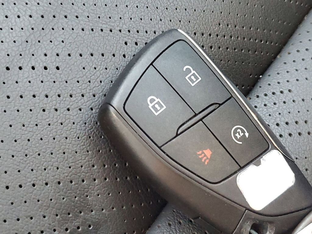 Used 2025 Buick Envision Sport Touring image 38