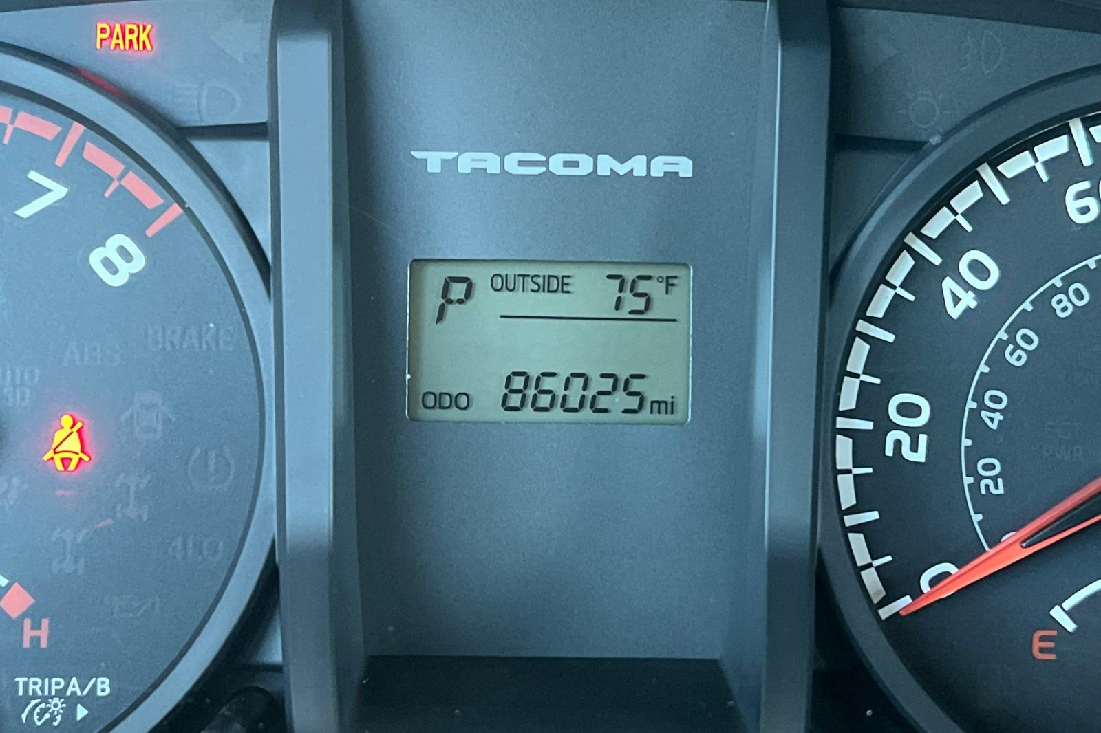 Certified 2017 Toyota Tacoma SR image 29