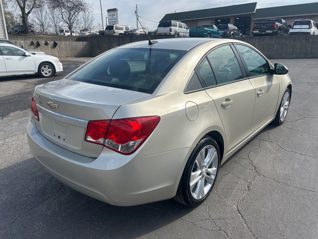 Used 2014 Chevrolet Cruze LS image 6