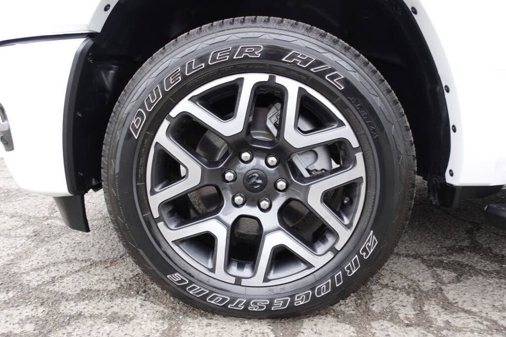 Used 2025 RAM 1500 Laramie w/ Sport Appearance Package AWD/4WD image 58