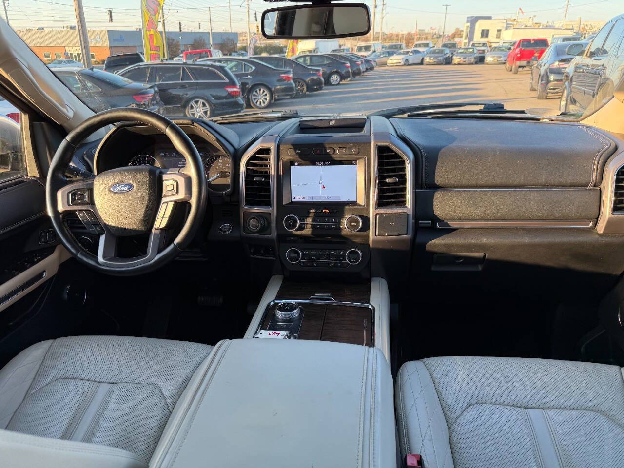 Used 2018 Ford Expedition Platinum image 28