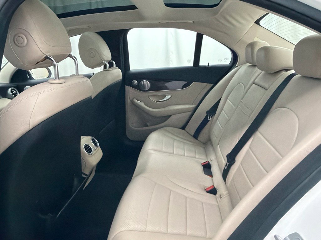 Used 2015 Mercedes-Benz C 300 4MATIC Sedan image 22