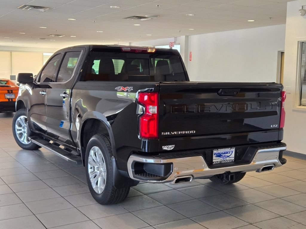 Used 2024 Chevrolet Silverado 1500 LTZ w/ Technology Package AWD/4WD image 14