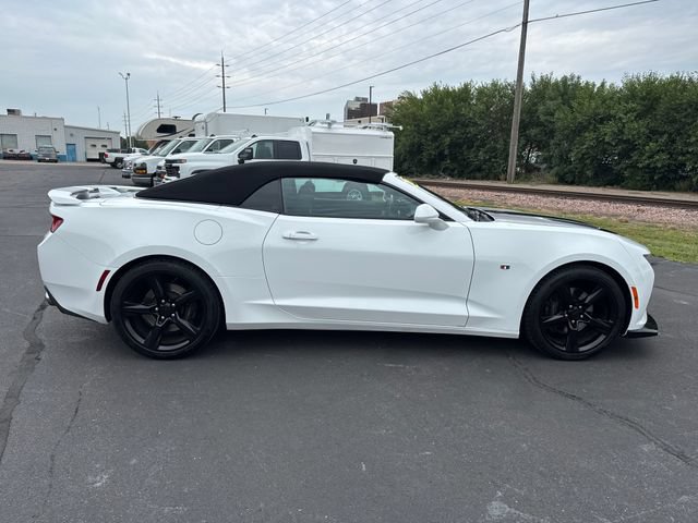 Used 2016 Chevrolet Camaro SS RWD image 6