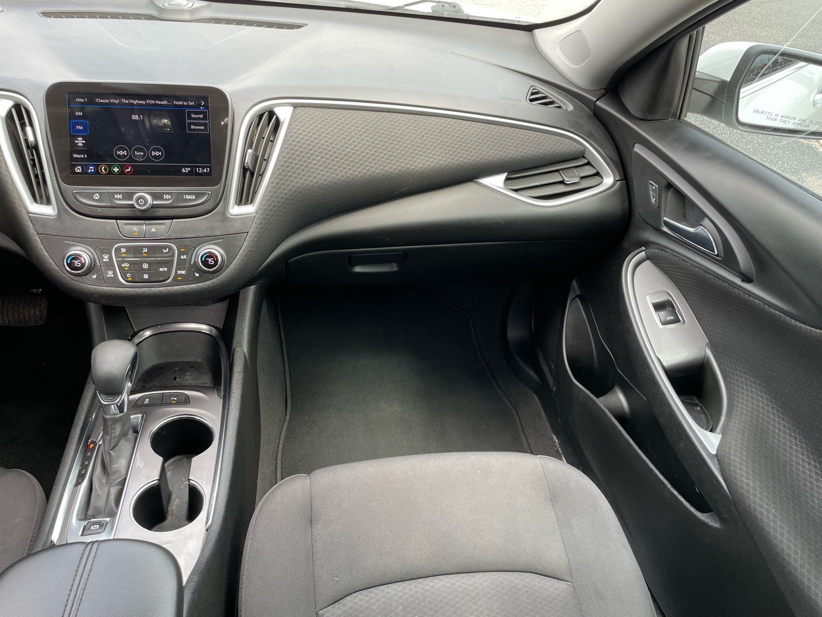 Used 2023 Chevrolet Malibu LT w/ Driver Confidence Package FWD image 6