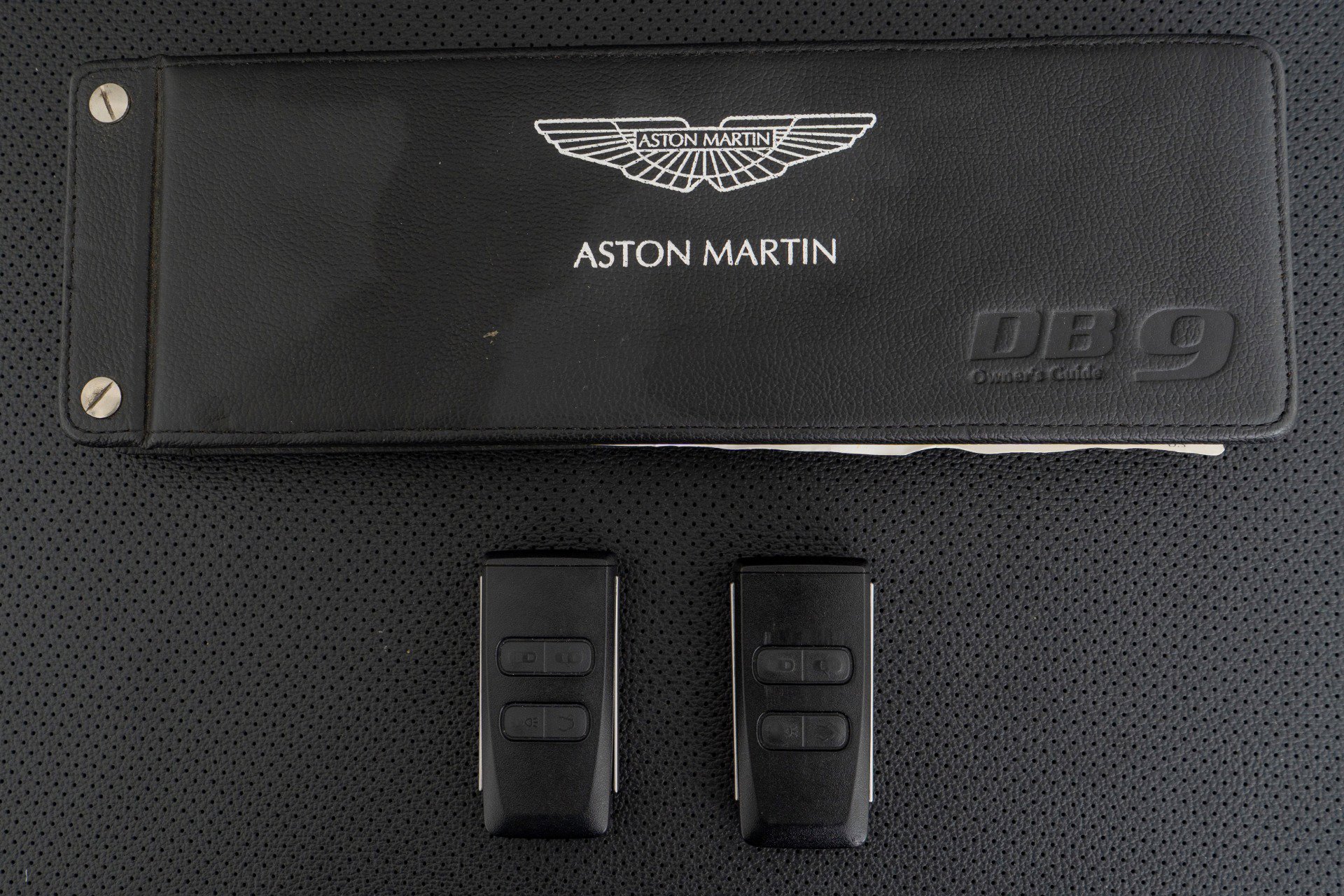 Used 2014 Aston Martin DB9 Volante image 21