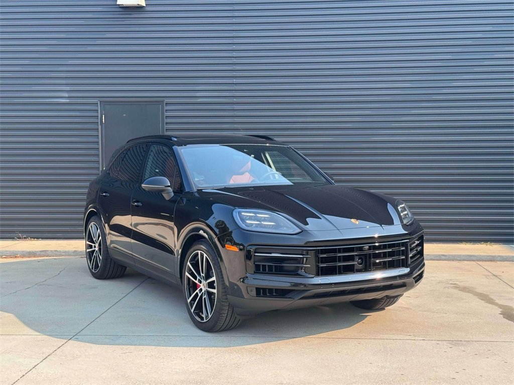 New 2025 Porsche Cayenne S image 9