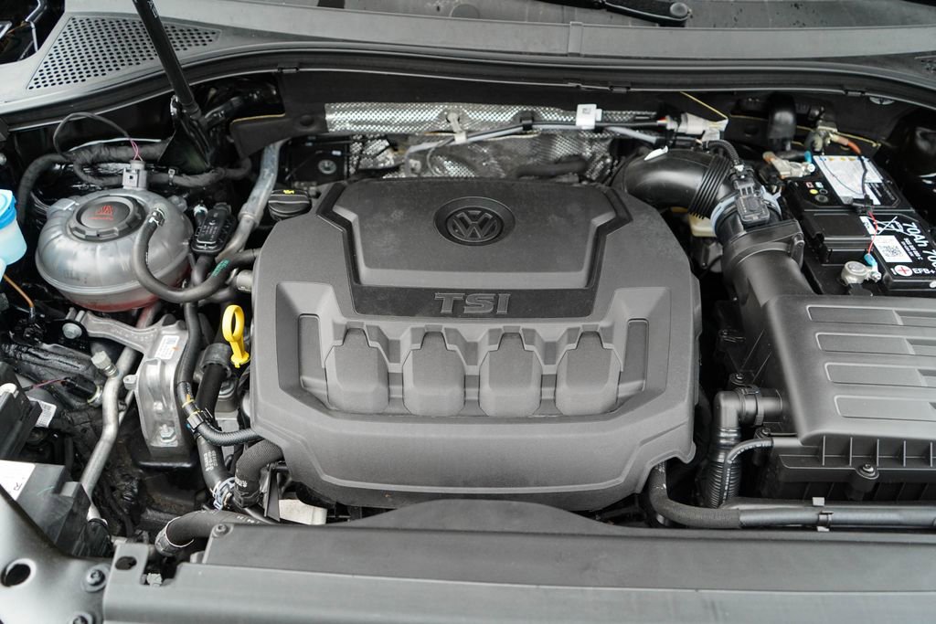 Used 2024 Volkswagen Tiguan SE FWD image 37