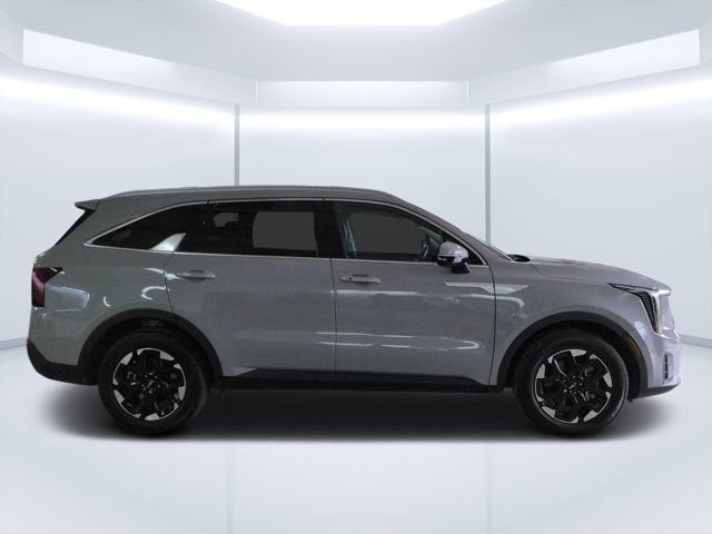 Used 2026 Kia Sorento S w/ S Panoramic Sunroof Package FWD image 2